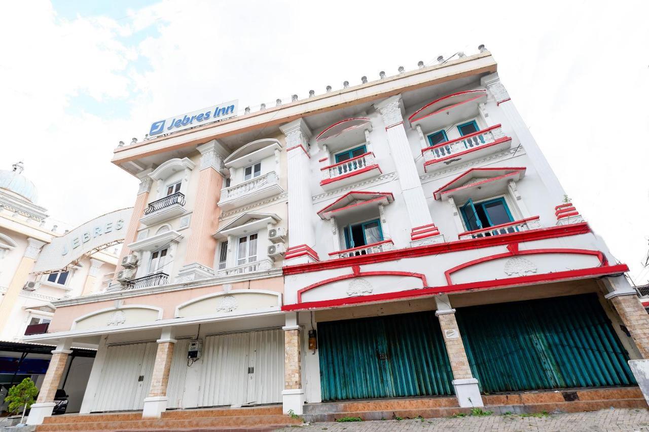 Hotel Oyo 2298 Jebres House Syariah Solo Exterior foto